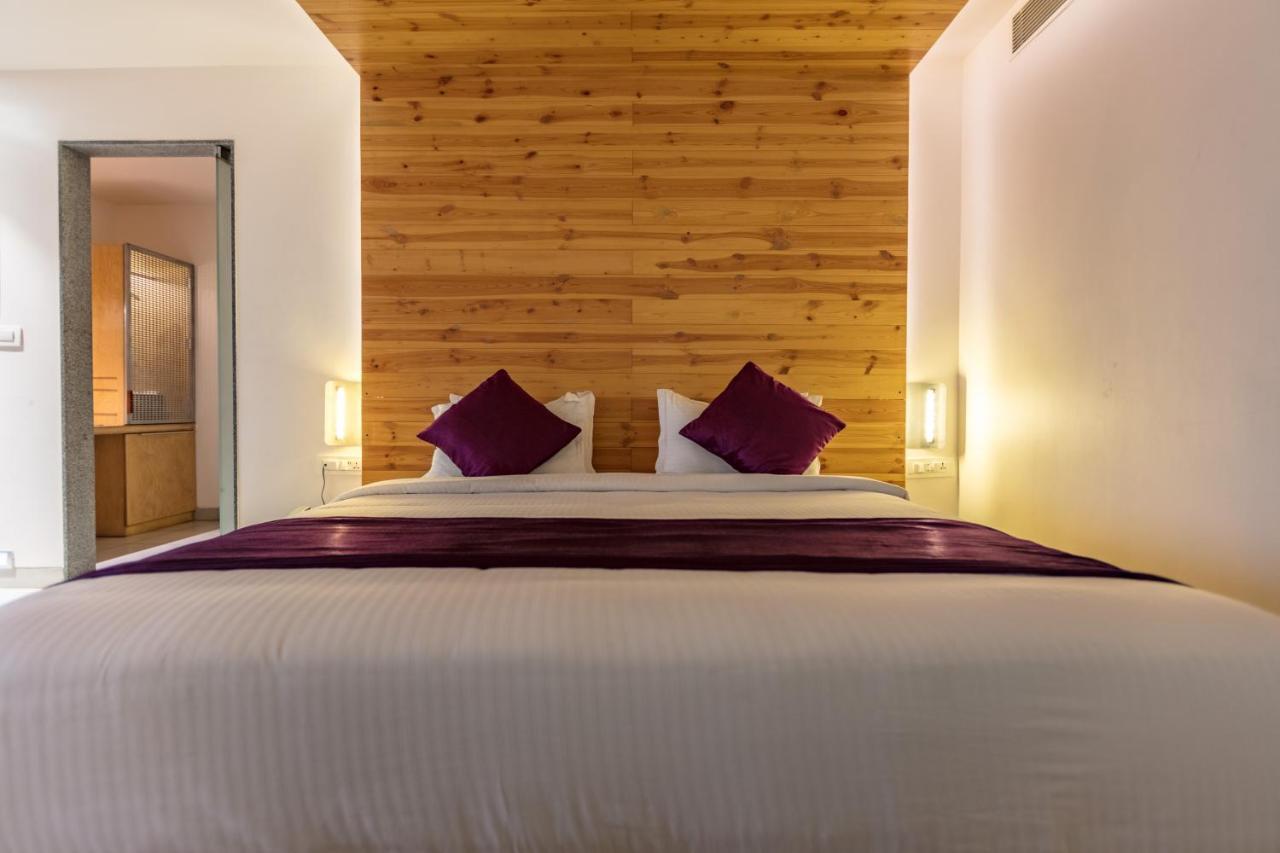 Hotel Aira Vijayawāda Екстериор снимка